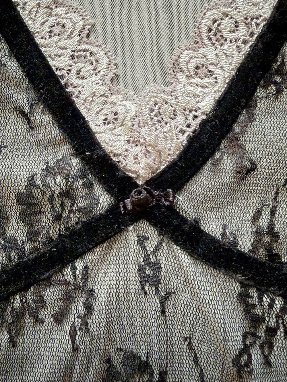 DKNY Black Lace Top with Ivory Trim and Velvet Bodice Detail - Picture 3 of 4